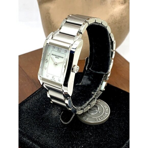 Baume & Mercier Women\'s Watch Hampton Diamond Swiss Quartz Mother of Pearl main image 12